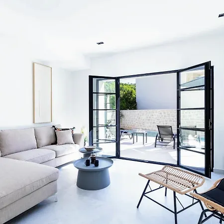 Antonis House *