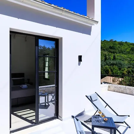 Antonis House